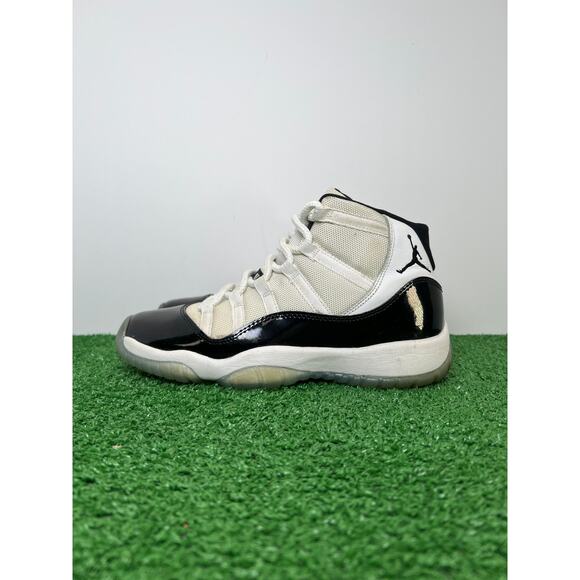 Nike Air Jordan 11 Retro Concord 2018 (GS) 378038 100 SZ 7Y